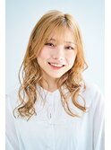 ふんわりカールロングスタイル[ハイトーンカラー]◎30代40代