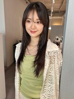 アム(amu)&nbsp;ロングレイヤー/フレンチバング/艶髪ストレート/美髪矯正