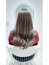 ジュエル(JEWEL) ナチュラルハイライトカラー オフィススタイルも可能!