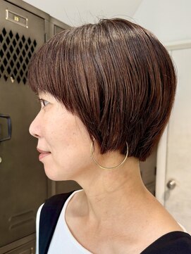 ナループロアツム(Nalu pu loa Tsum) ショートボブ/切りっぱなしボブ/ミニボブ