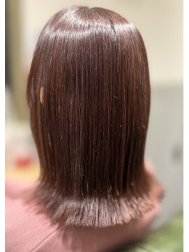 アンジー(Angee) 髪質改善でツヤとまとまりのある美髪にアンプ