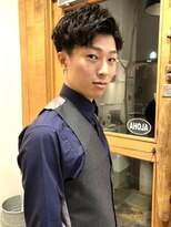 ラパンセ ブルー(LA PENSEE BLEU)&nbsp;スーツ短髪ツーブロック束感モテる黒髪パーマ