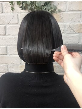 ミックリンクバイリッシュ(mic link by Riche) 艶髪ストレートボブ