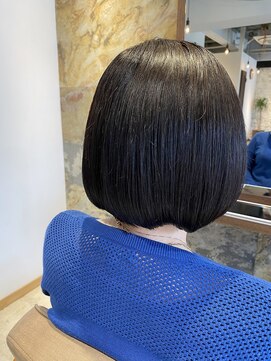 ジュエ (jouer) 丸みショート/艶髪/ぱっつん前髪/30代40代50代