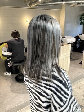 コワファーストナガサキシャンプーボーイ(COIFF1RST NAGASAKI SHAMPOO BOY) アウターカラー グレーシルバー