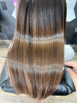 ラフィネ(Raffine)&nbsp;縮毛矯正/髪質改善トリートメント/ブリーチ履歴