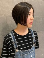 ディスコネクト(DISCO-N-NECT) 前下がりショートボブ　艶感　ダークアッシュ　20代30代