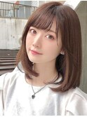 大人可愛いミディアムボブ