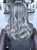 ブレイズヘアー(BLAZEhair) 【脱白髪染め】ホワイトグレージュバレイヤージュ×ブリーチ2回