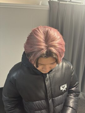 アオ(AO。) 前髪デザインカラー/ハイトーンカラー/インナーカラー/中華街