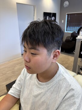 バースト(BURST) 中学生爽やかカット