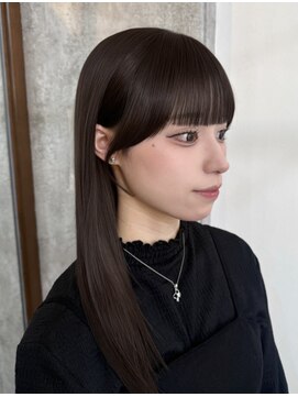 グレージュ × 顔周りカット