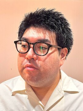 ジェントル(GENTLE) メガネにも似合う清潔感抜群のベリーショート