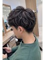 アッシュ 等々力店(Ash) 【ハイライト】で立体的な毛流れのデザインと白髪ぼかしの両立。