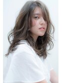 [WAKU]落ち着いた印象のグレージュカラー×ほつれレイヤー