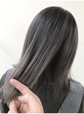 プラチナグレージュ