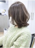 【Owll】毛先をぱっつんとレイヤーボブ アッシュベージュ