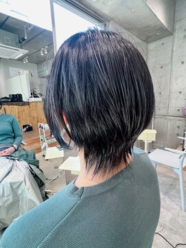 ライラ(Lyla) guest hair ショートプチマッシュウルフ イヤリングカラー