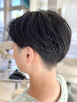 ミーティア バイ クアトロ(Meteor By QUATRO)&nbsp;韓国メンズカット ツーブロック サイドパート