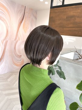 クラン(cLan.) 【アッシュベージュ×フェミニンショート】　by タナカ