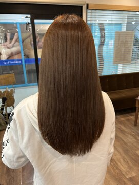 ブランシェ JR勝川駅前店 艶髪ストレート