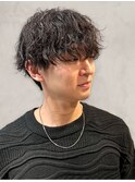 ビジネスカジュアル×ツイストスパイラル◎好印象大人ミディアム