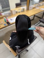 ラウル(Laulu)&nbsp;黒髪/クラゲヘアー/オリーブグレー/小顔/ココアベージュ/佐倉