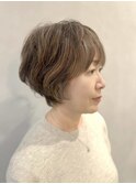 【content Yumi】大人の癖毛ショート
