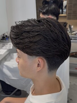 グルーマーズクレッジ 渋谷店(GROOMER/S CREDGE) men's/メンズ/刈り上げセンターパート/リバースセンターパート