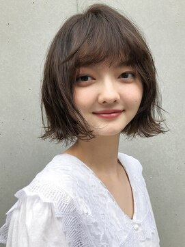 ミィ 表参道(mee.) 【mee.】 外ハネ ミニボブ