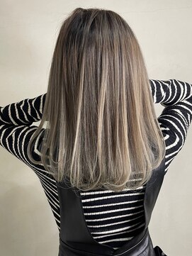 デューヘアー(due hair) グレーベージュ バレイヤージュ