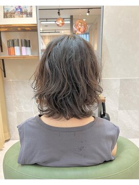 シンシア(CYNTHiA) デジタルパーマミディヘア