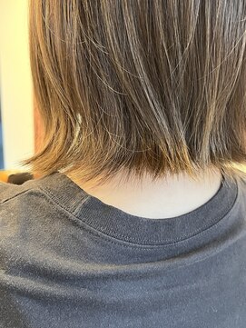 アイノベル(‘Inovel’) カット&ケアカラー&トリートメント ¥11880