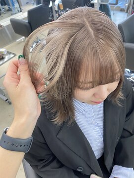 ペレ 栄店(PELE) 黒髪/グレーベージュ/レイヤーロング/ブリーチ/栄/名駅