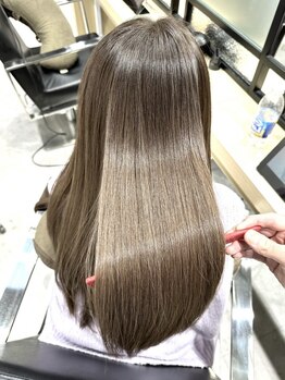 フォーク(FOLK)の写真/ブリーチ実績も◎周りも羨むうる艶透明感ヘアカラーに♪メイク・肌色に合う流行の最旬カラーをご提案♪