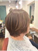 白髪ぼかしハイライト×ショート