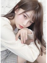 ロングヘアでひし形 好印象◎小顔ゆるふわ無造作カール/era加藤