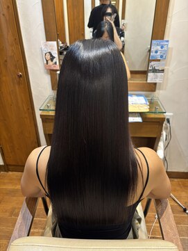 エクリ 麻布十番(equri) 髪質改善トリートメントプレミアム【20代30代40代50代】