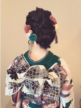 成人式ヘアセット・ヘアアレンジ】：L025794891｜ヘアメイク ウエニ 上