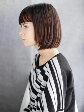 ナル 白山神社参道通り店(nalu) 重めバングのカジュアルモードボブ