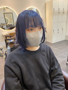 テーラ 船橋店(TELA) 暗めネイビーのウルフヘア