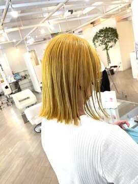 グラマシー アレックス(Gramercy alex) 縮毛矯正毛ホリッカーイエロー