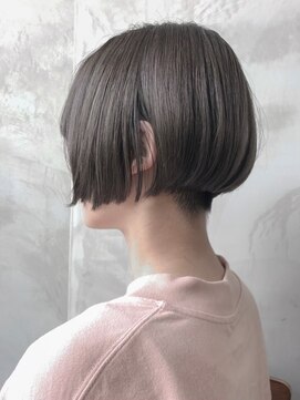 ギークス(GEEKS) 【GEEKS渋谷】秋のくすみカラー/刈り上げボブ/20代30代/小顔ボブ