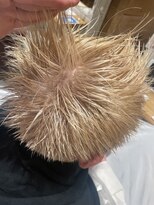 ラ タント(L'attente)&nbsp;ベージュ/短髪/ダブルカラー