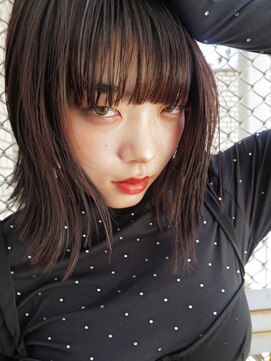 エヌイー(ne' by MAULOA) 【ne' by MAULOA】ぱつんと切りっぱなしボブ