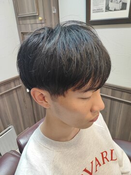 ミリオンバックス 上野(Million Bucks) ツーブロックマッシュ