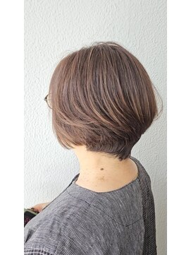 ミルク 希望ヶ丘(milk) 白髪ぼかしハイライト/大人ショートボブ