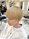 抜きっぱなしブリーチのメンズマッシュショート/ダブルカラー