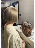 ボブ×ベージュカラー