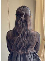 ティム(tim)&nbsp;ヘアセット/カチモリヘア/ハーフアップ/お呼ばれヘア